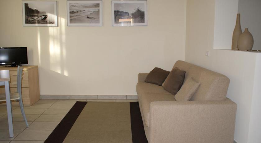 Residence Belmare Римини Екстериор снимка