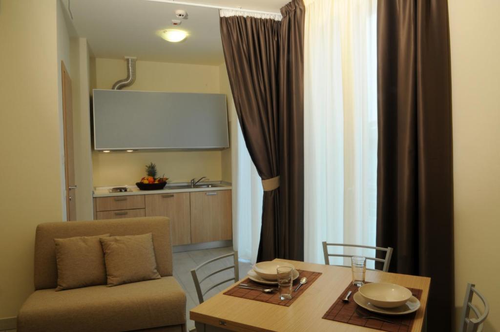Residence Belmare Римини Стая снимка