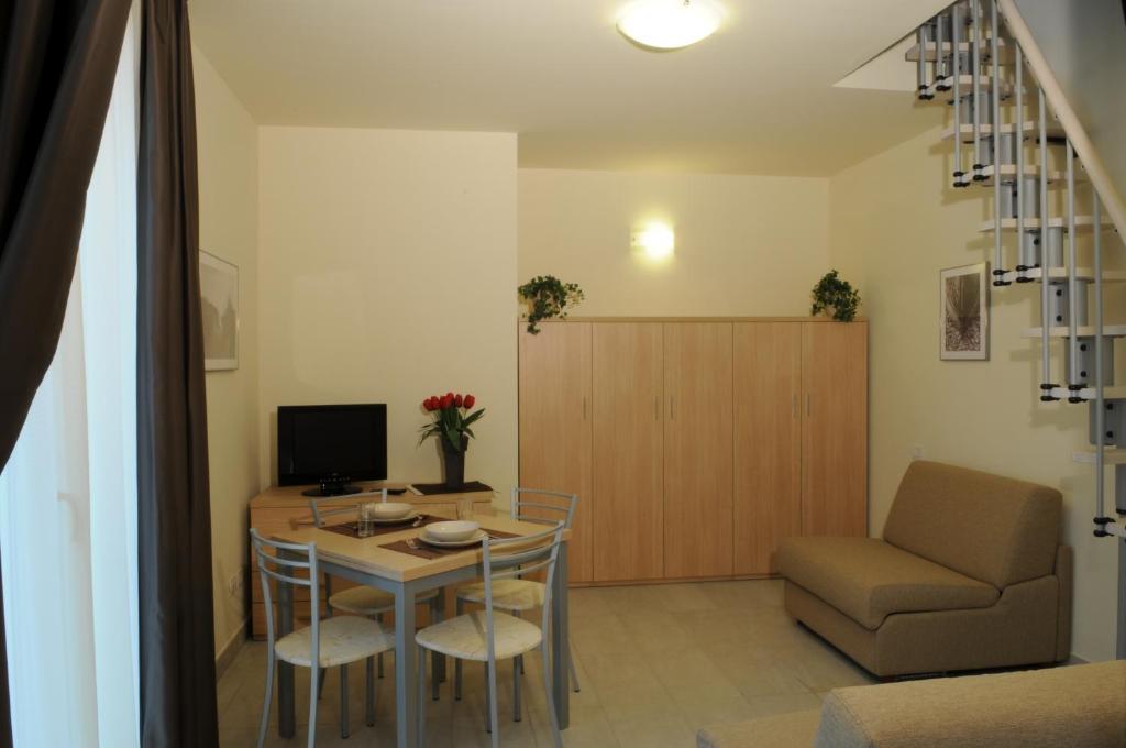 Residence Belmare Римини Стая снимка