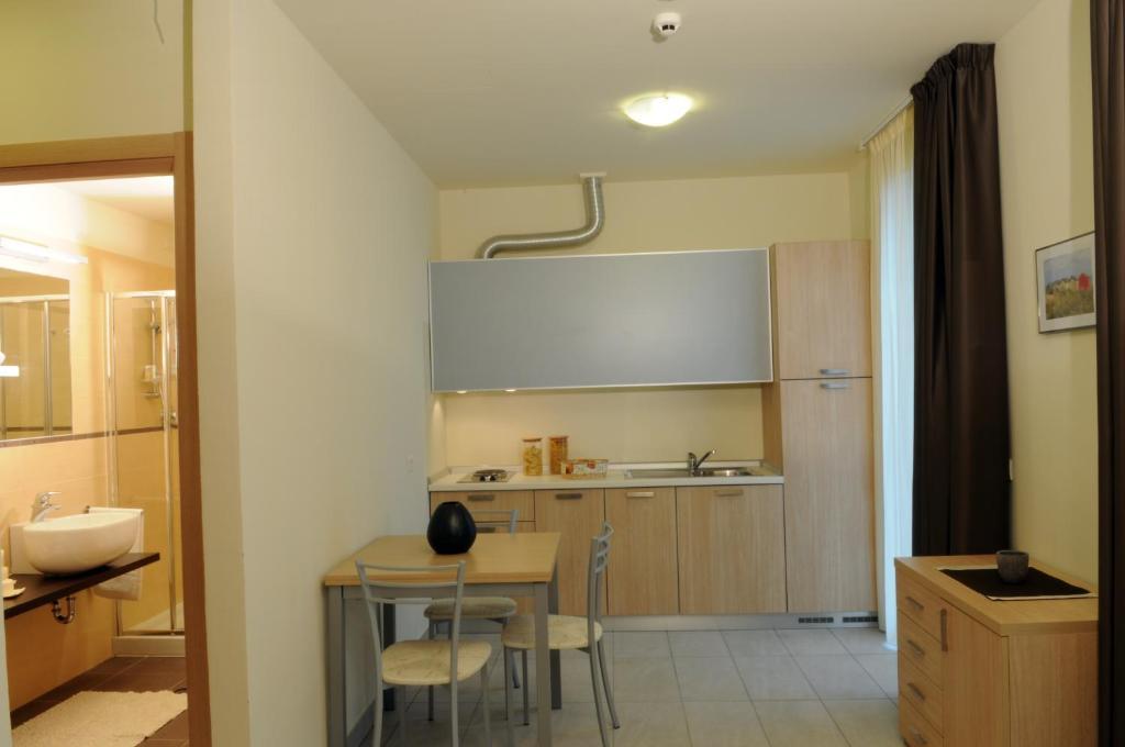Residence Belmare Римини Стая снимка